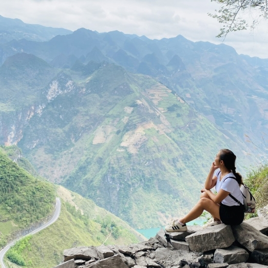 Vách Đá Trắng – Hành Trình Giữa Mây Trời Và Vực Sâu Tu Sản | Hà Giang